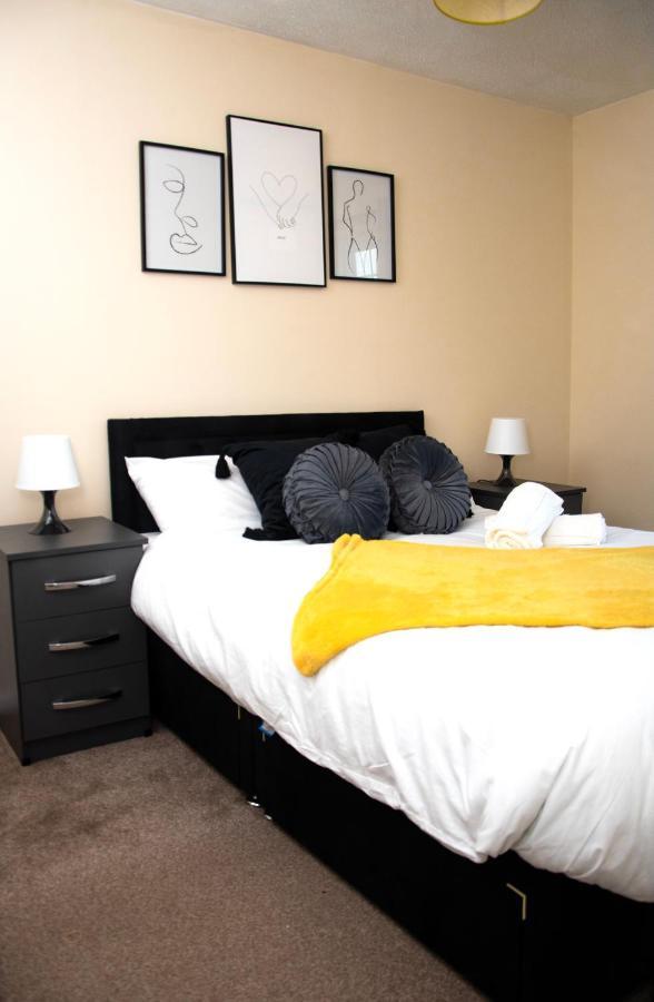 Xb Property - Comfy House Perfect For Families Contractors Relocators 西布罗姆维奇 外观 照片